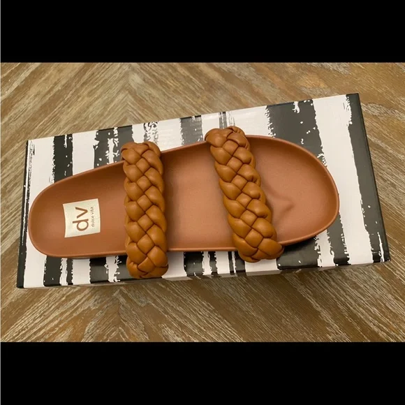 Dolce Vita Braided Sandal - Picture 3 of 5